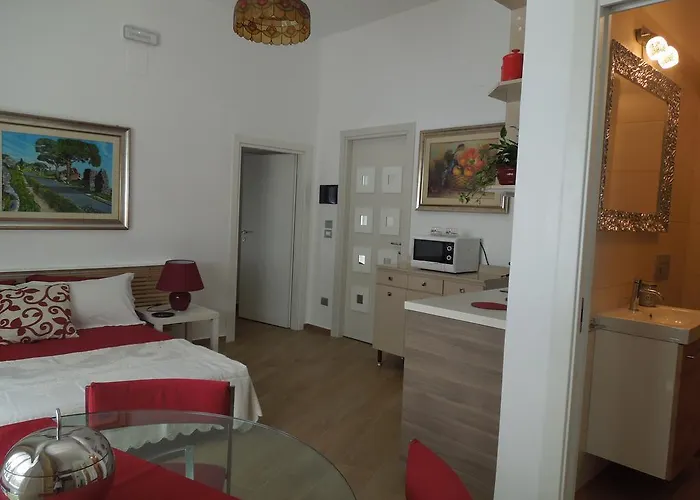 A Casa Di Lucia Tatil Evi