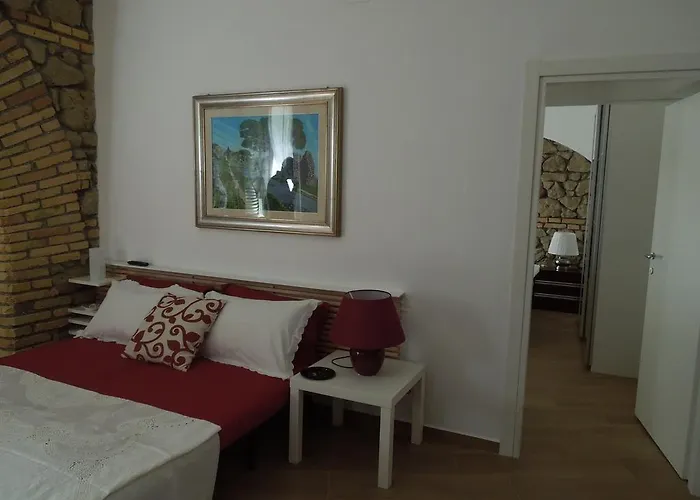 A Casa Di Lucia Tatil Evi
